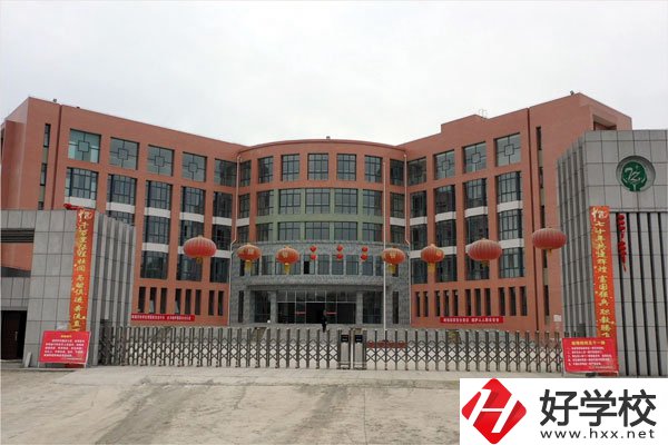 花垣縣職業(yè)高級中學是一所怎樣的中職學校？