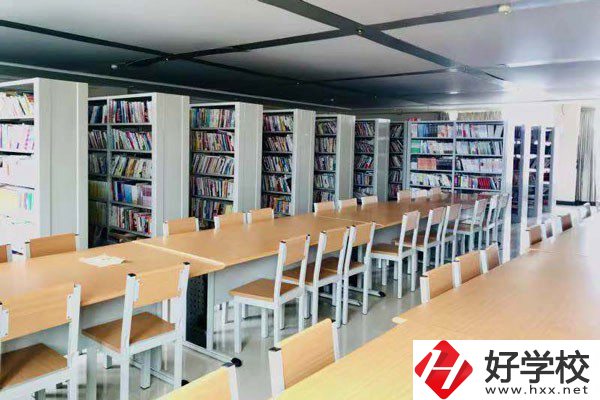 長沙市現(xiàn)代商貿(mào)中等職業(yè)學(xué)校是民辦嗎？師資力量如何？