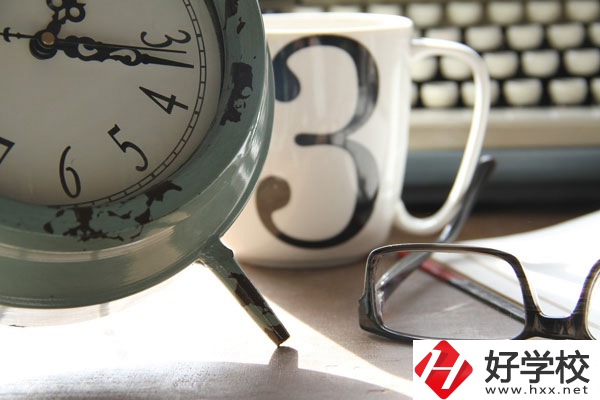 懷化市旅游學(xué)校怎么樣？宿舍好不好？