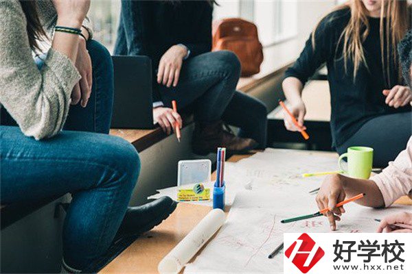 湖南職校讀3+2好還是五年一貫制好？