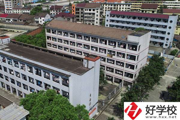 益陽市衛(wèi)生職業(yè)技術(shù)學(xué)校地址在哪，有哪些辦學(xué)特色？