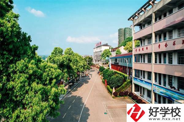 懷化有可以考大學(xué)的中職學(xué)校嗎？哪所升學(xué)情況比較好？