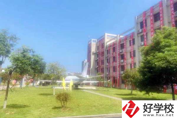 長沙經(jīng)貿(mào)職業(yè)中?？梢詤⒓痈呖紗幔窟€有哪些升學(xué)方式？
