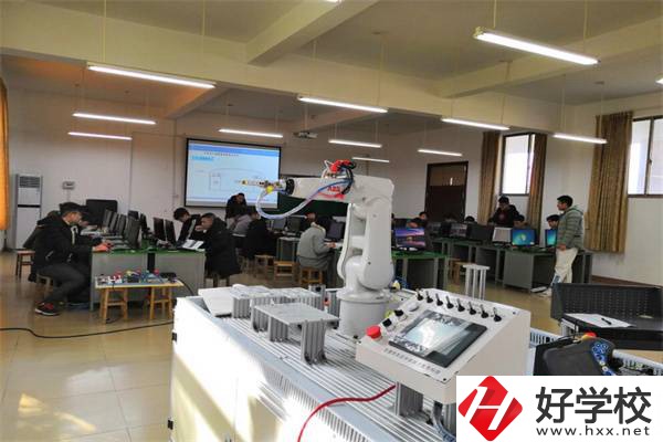 郴州初中生可以讀的大專有哪些？有哪些專業(yè)可以學(xué)？