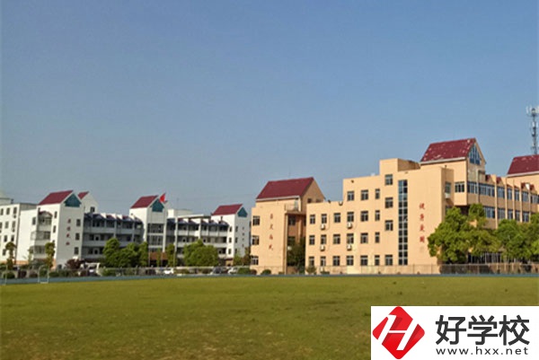 岳陽通達(dá)職業(yè)技術(shù)學(xué)校環(huán)境如何呢？宿舍條件怎么樣？