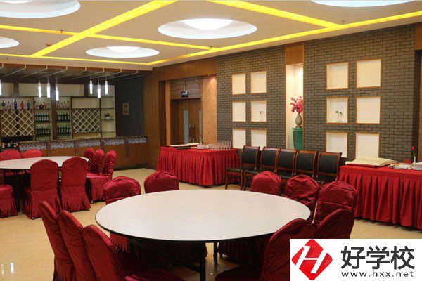 張家界旅游類中職有哪些？學(xué)校有什么特色？