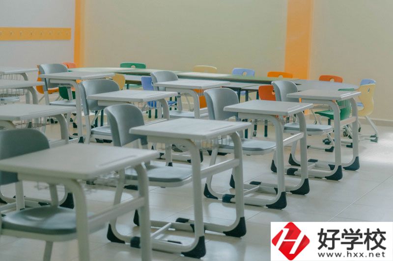 湘潭第一職業(yè)中專師資力量如何？學(xué)費(fèi)多少？