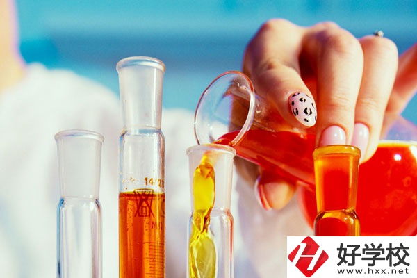 永州湘南旅游學(xué)校環(huán)境怎么樣？宿舍好不好？