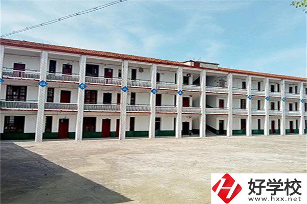 益陽(yáng)最好的民辦技校是哪所？技校讀了有用嗎？