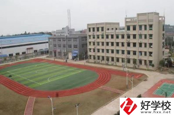 長沙經貿職業(yè)中專學校專業(yè)情況如何，助學政策有哪些？