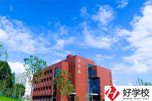 長(zhǎng)沙最熱門的五年制大專是哪所？適合哪些學(xué)生就讀？
