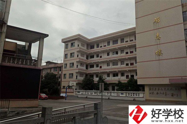 湘西有哪些民辦中?？梢酝扑]？有什么辦學(xué)特色？