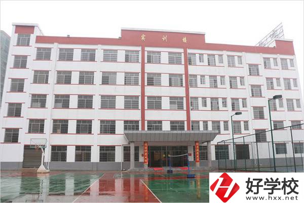 寧遠(yuǎn)縣職業(yè)中專學(xué)校辦學(xué)怎么樣？就業(yè)升學(xué)情況如何？